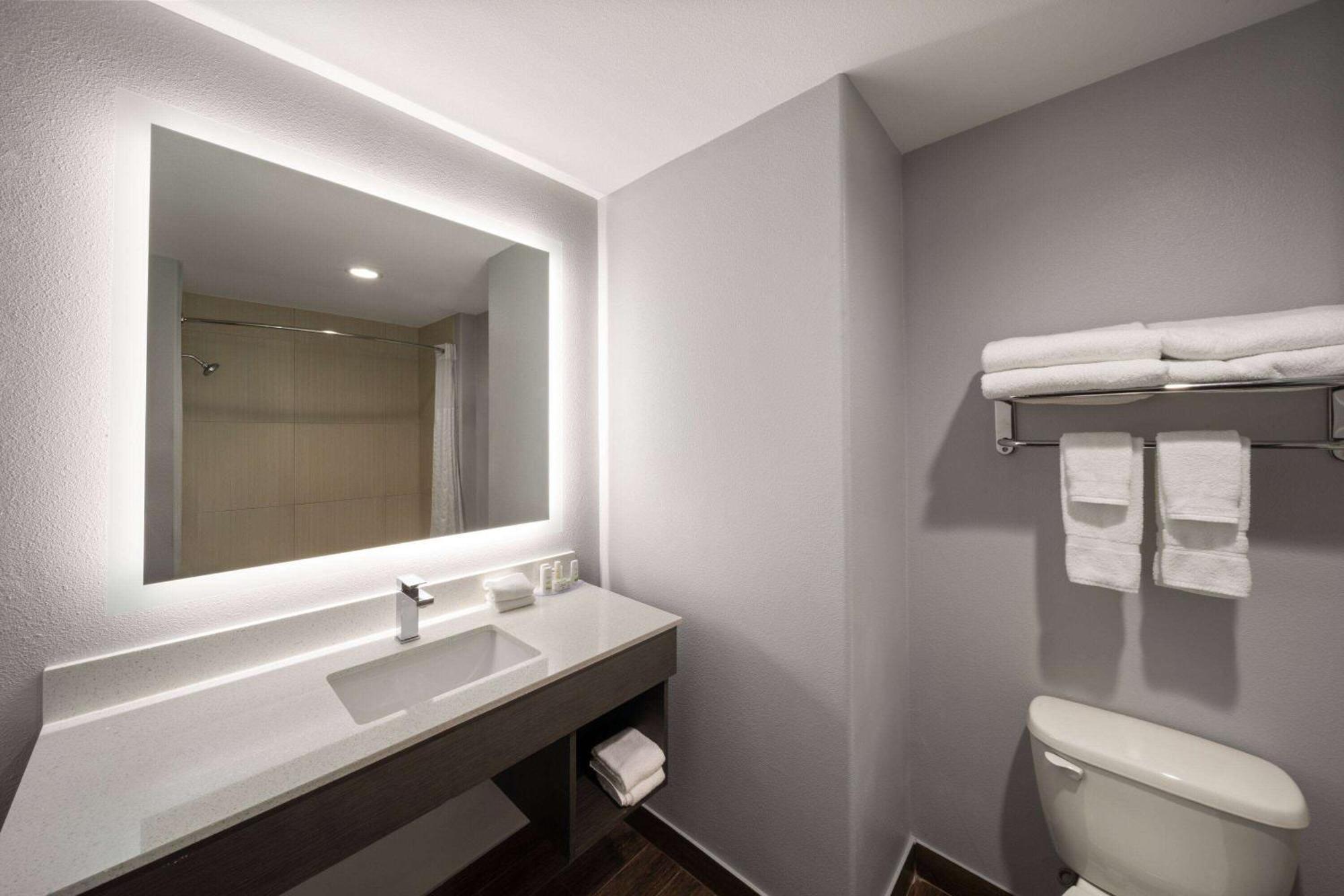 La Quinta By Wyndham Mcalester Exteriör bild